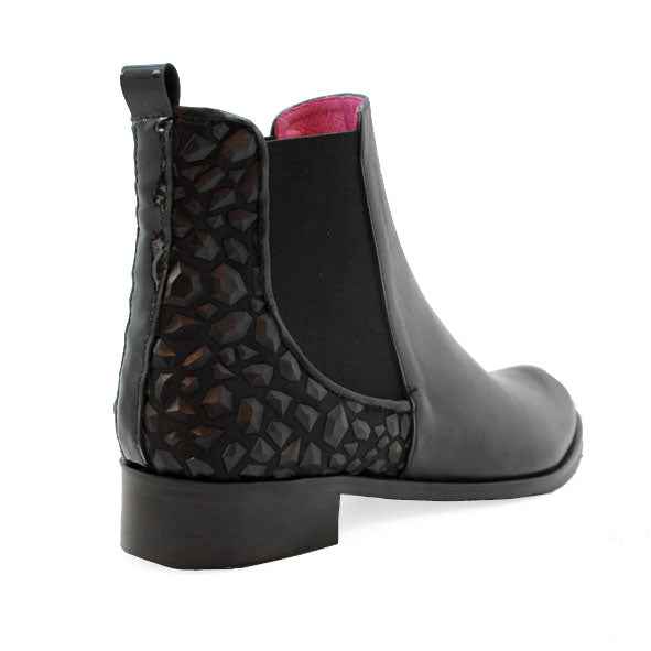 Taille - Black Hexagon Chelsea Boot