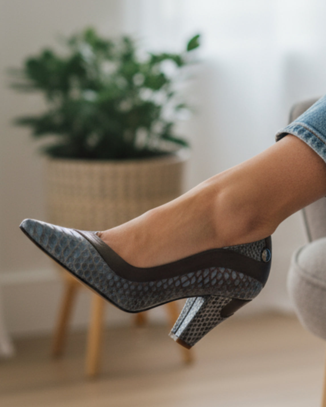 Salon - Navy Cobra medium heel shoe