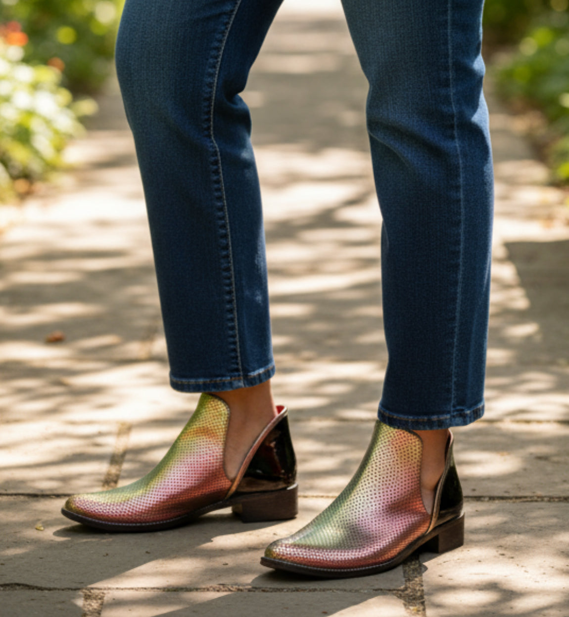 Zippette - Iridescent ankle boot - Chanii B