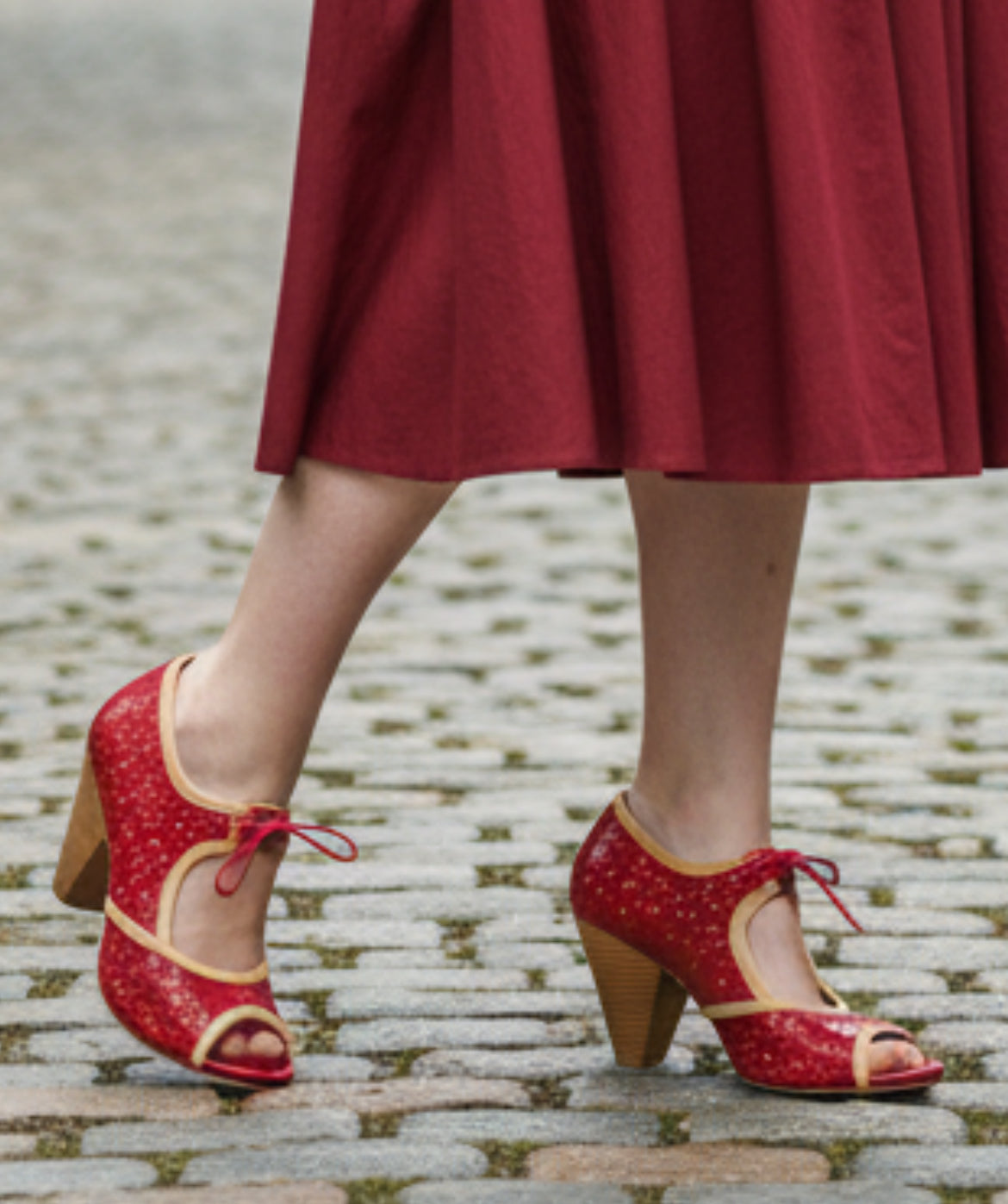 Gateau-red patent lace dress shoe Last pairs 40 and 41