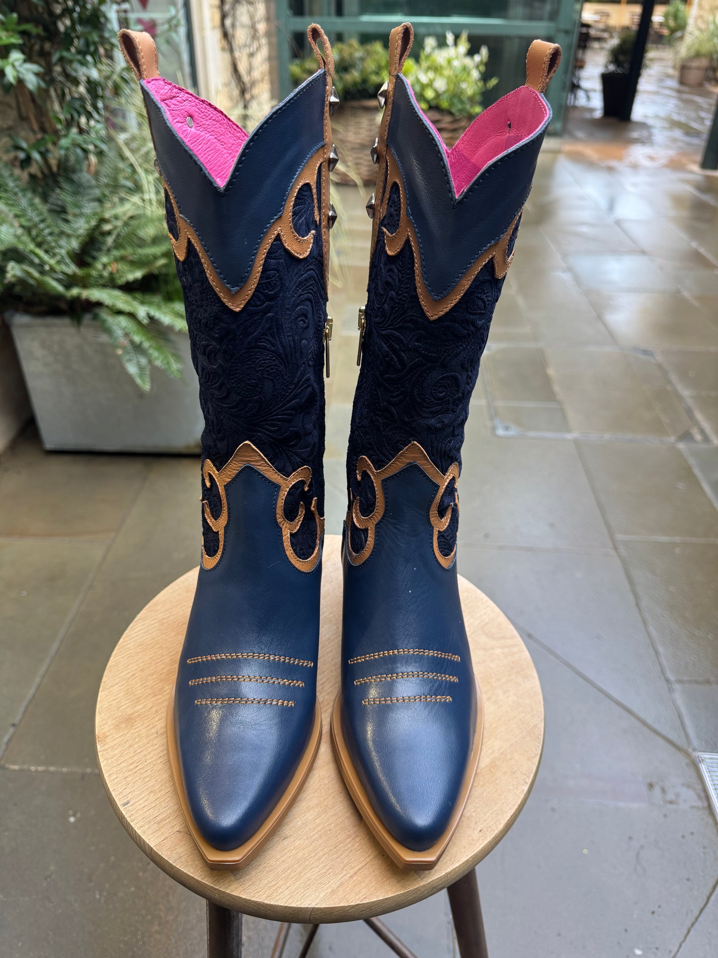 Jewel- Navy-Tan Cowboy boot