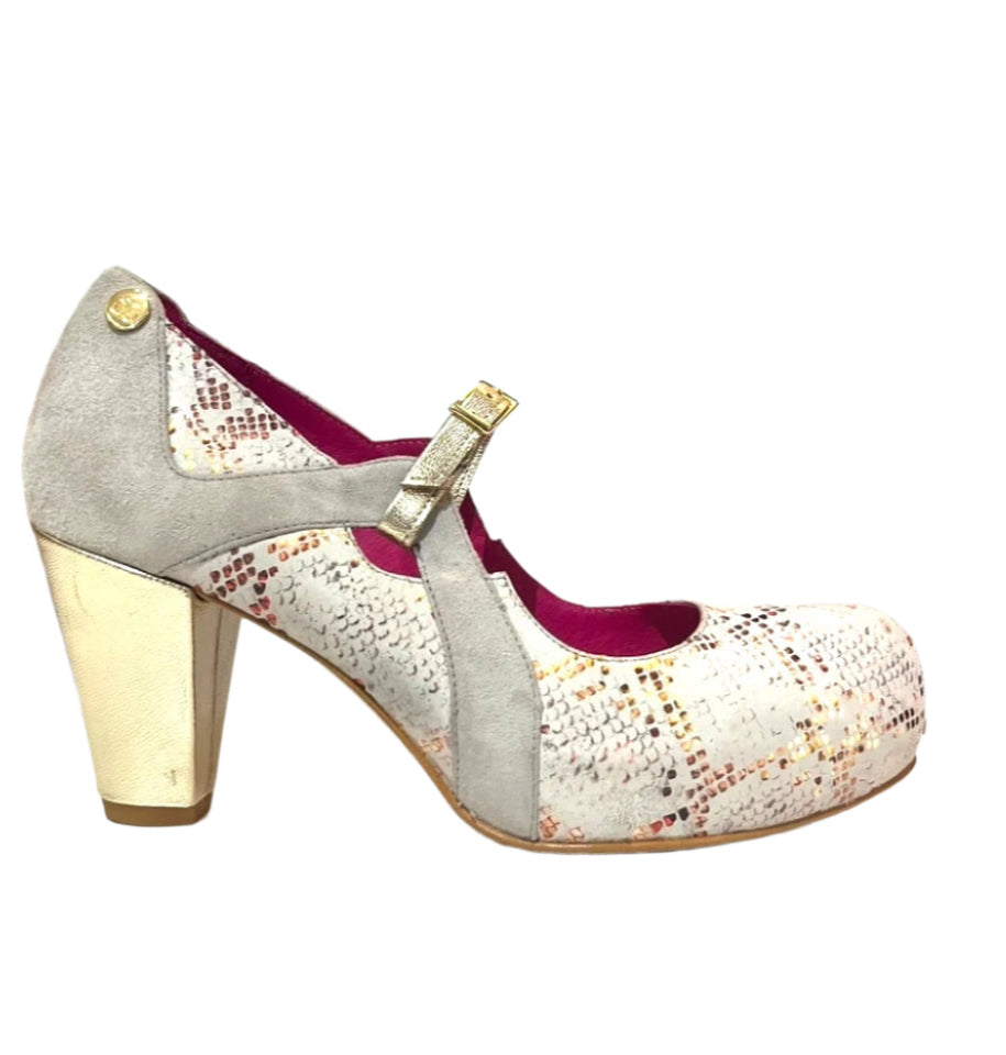 Prosecco - ivory gold shoe - Chanii B