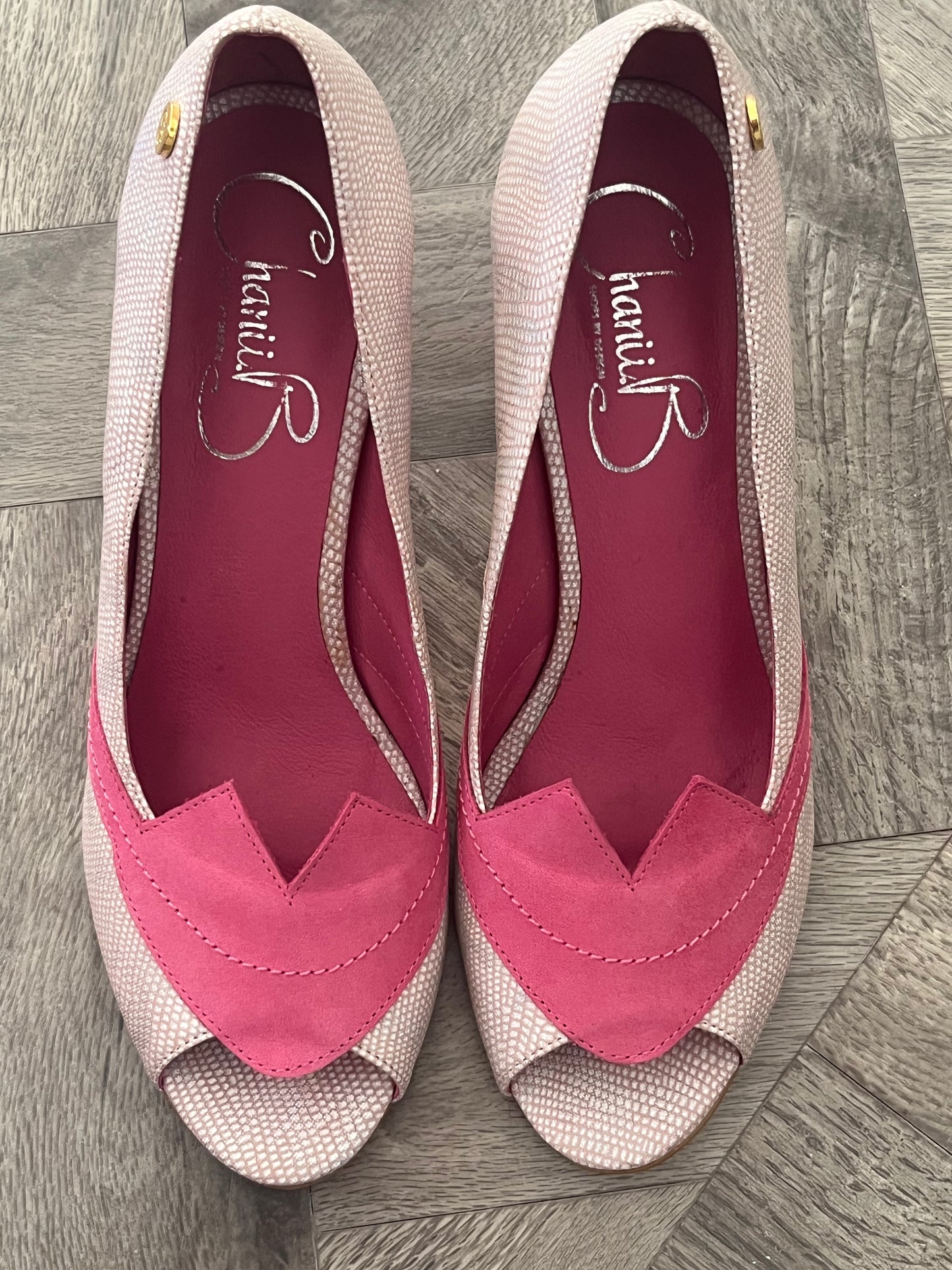 Demure- Pink shimmer and fuchsia lips