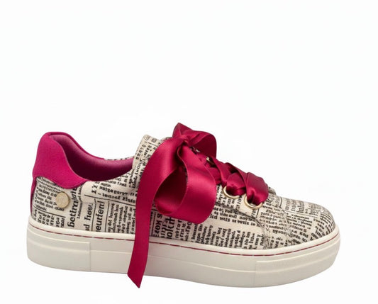Skate- Newspaper cowhide fuchsia- NEW