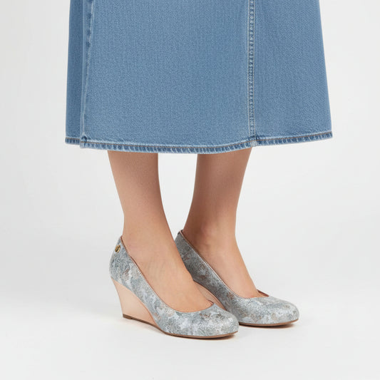 Chavalier-light blue multi print wedge