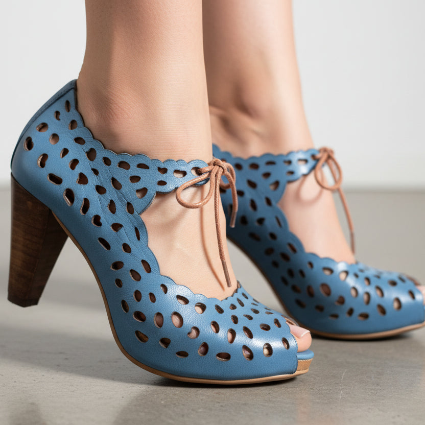 La Lune Blue- LAST PAIR 37