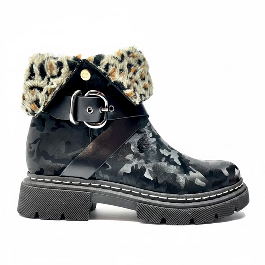 Lyone -Black ankle boot