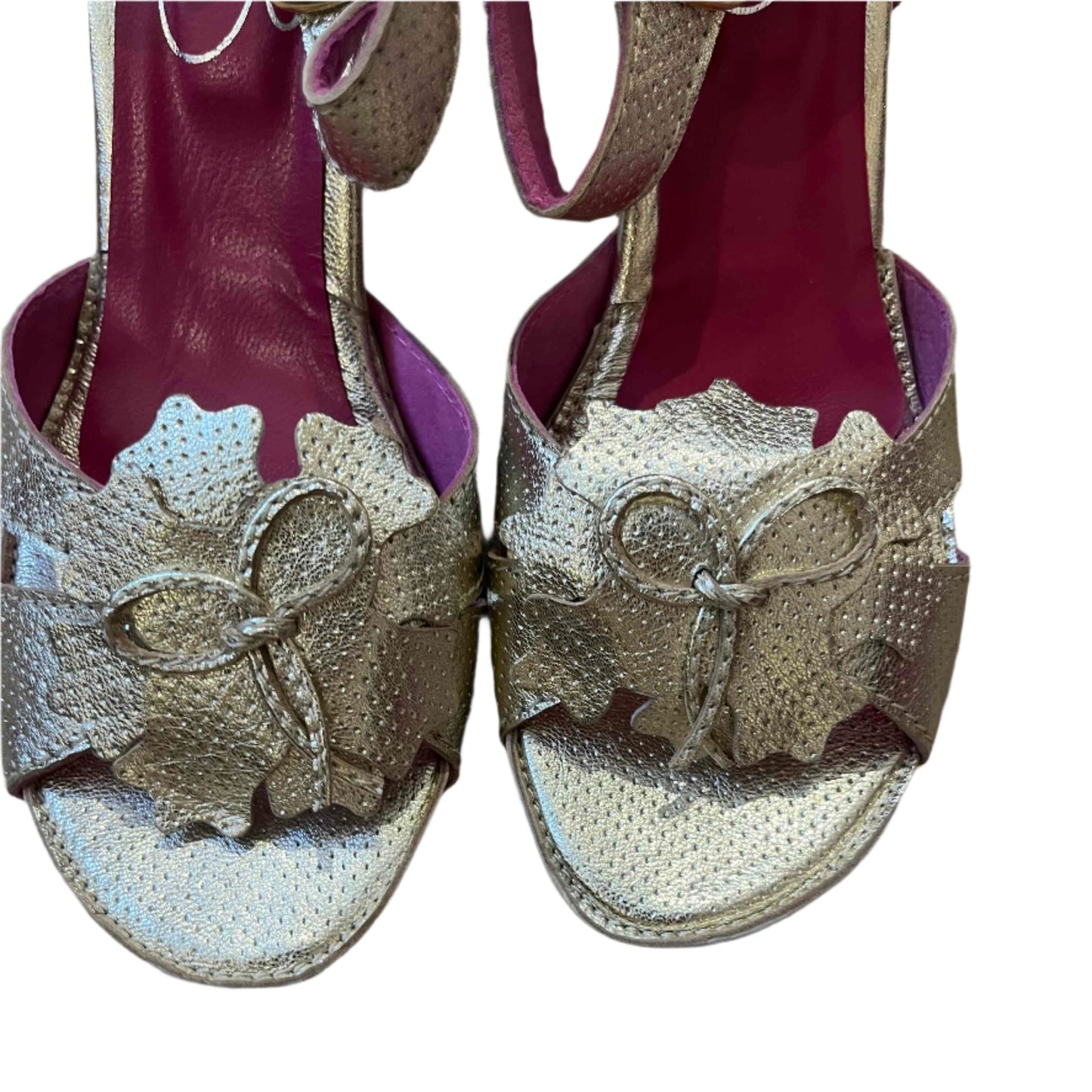 Pong Gold - last pair 40 - Chanii B