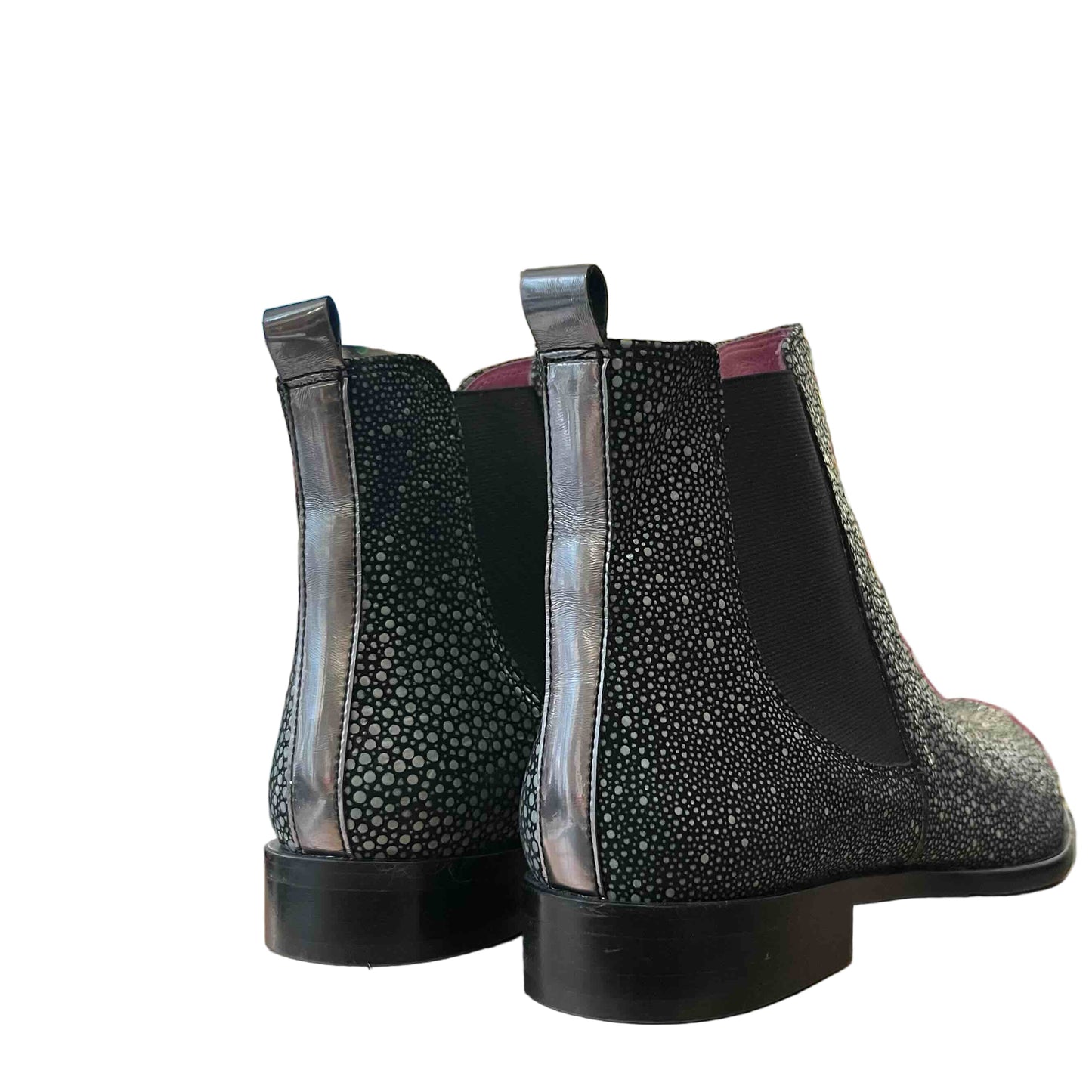 Taille - Grey Stingray Chelsea boot - Chanii B