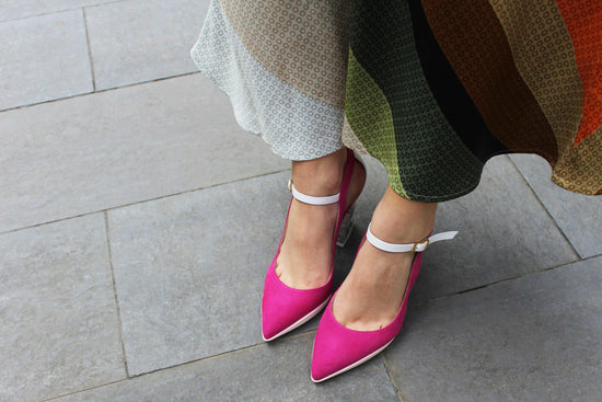 fuchsia pointed heel shoes