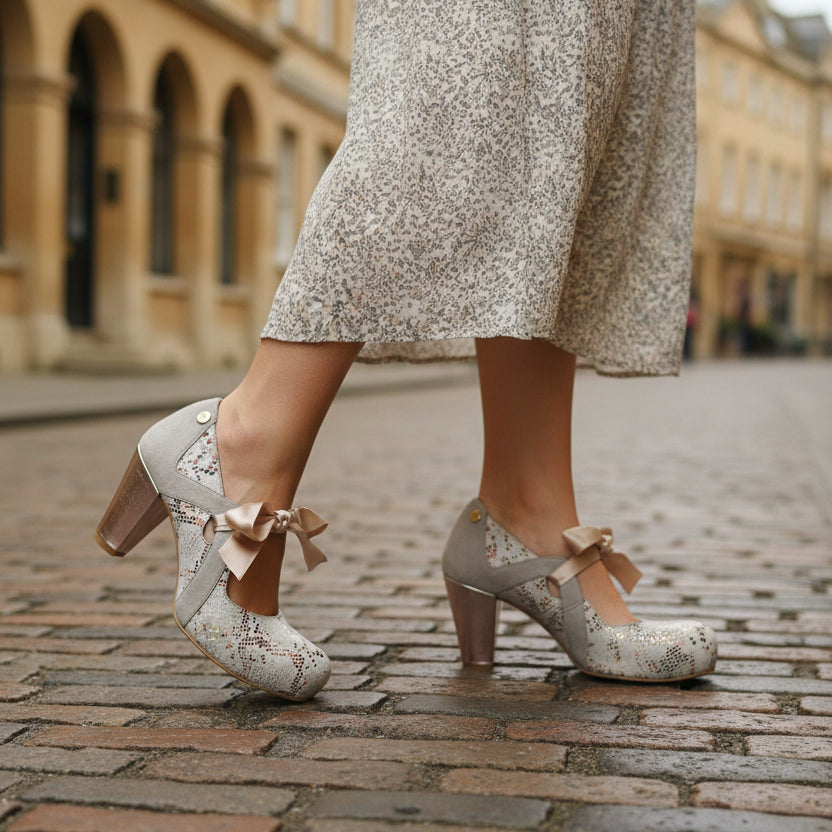Prosecco - ivory gold shoe
