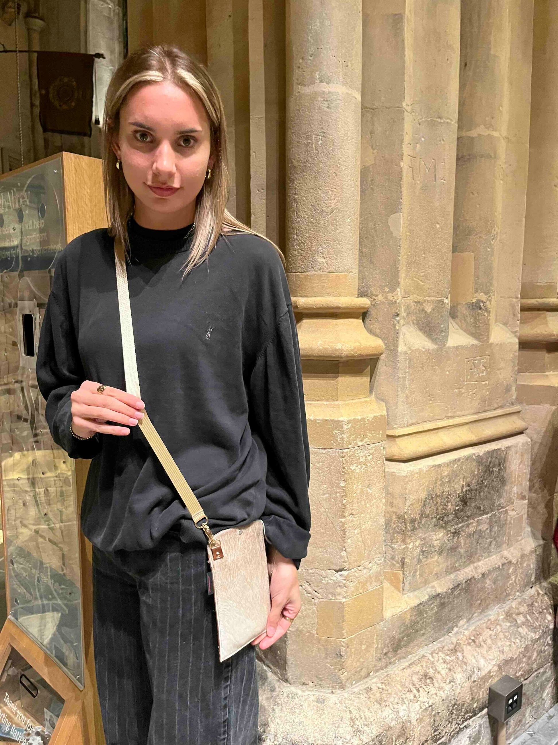 Le Paquete-Taupe phone holder bag - Chanii B