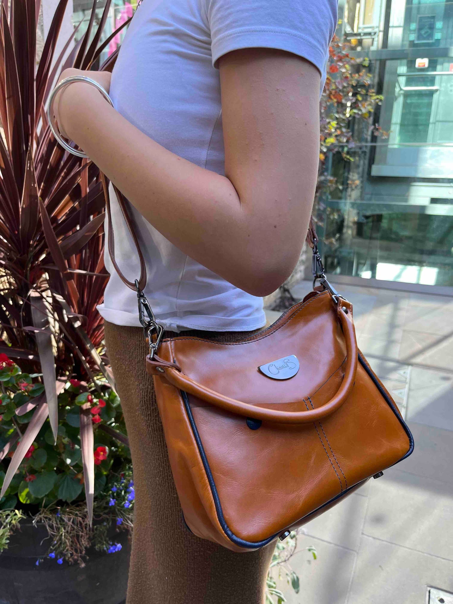 Bella -Tan- Navy tumbled leather mini bag