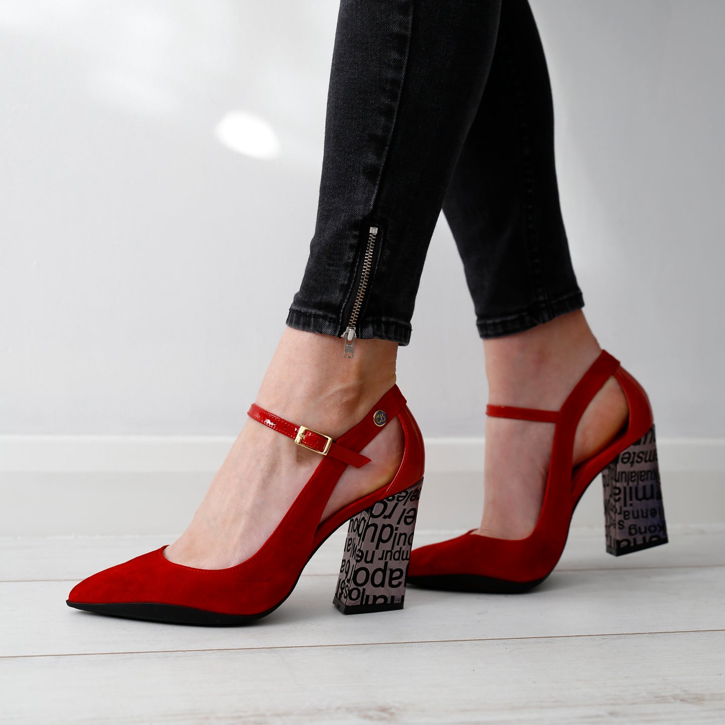 Pointure - Red City high heel shoe- LAST PAIR 39!