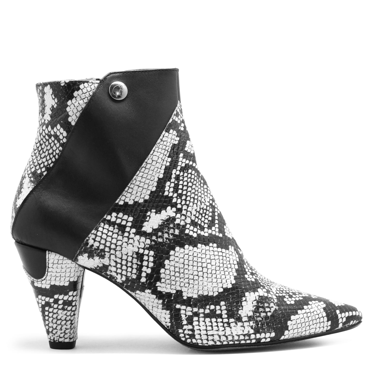 Spa- White snake ankle boots