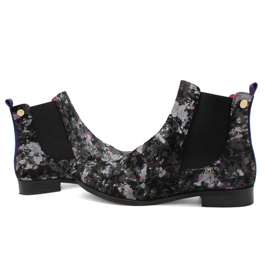 Taille - Grey Antique Floral Chelsea boot - Chanii B