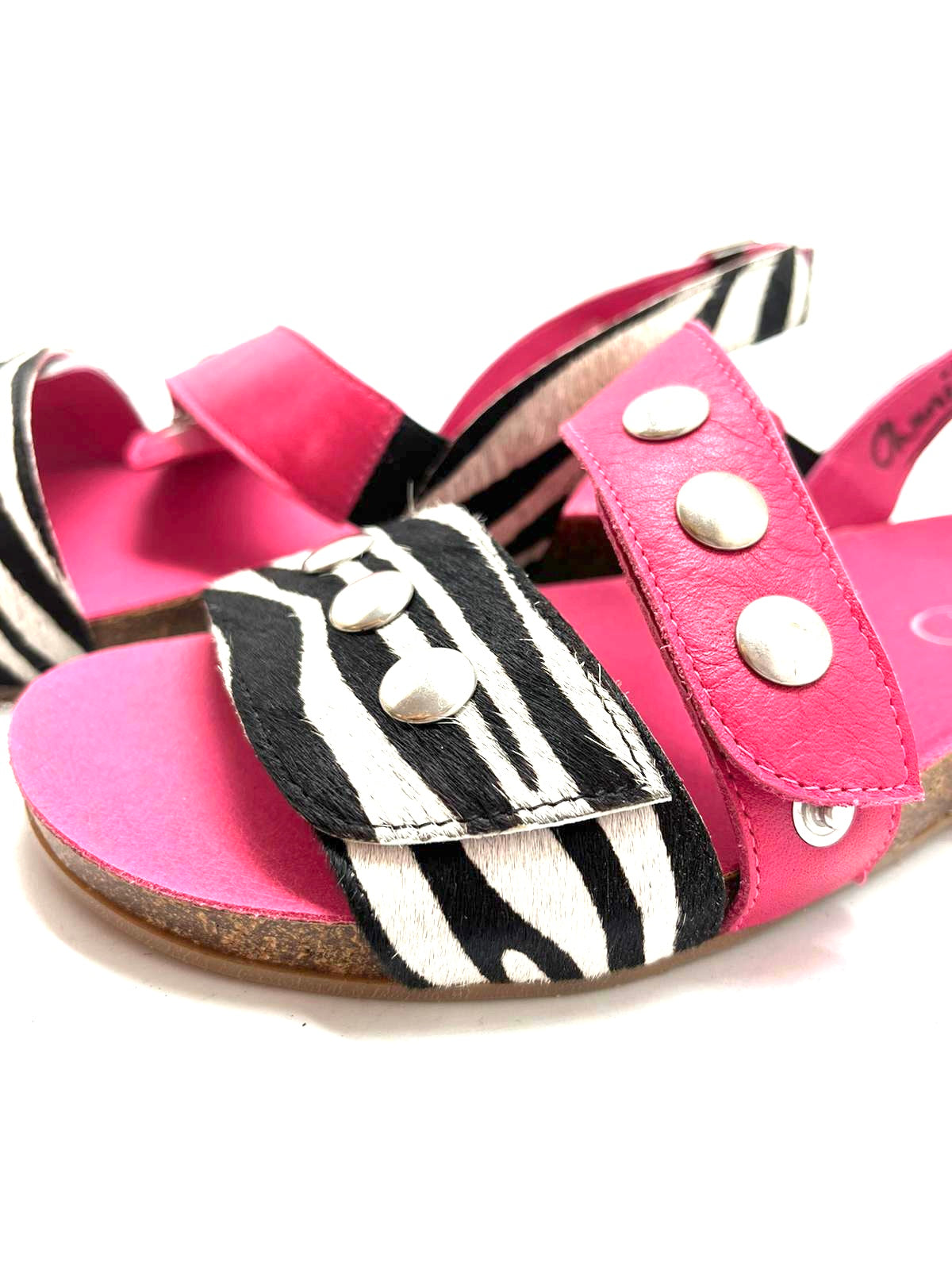 Je Chante-Zebra/Fuchsia- flat cork sandal