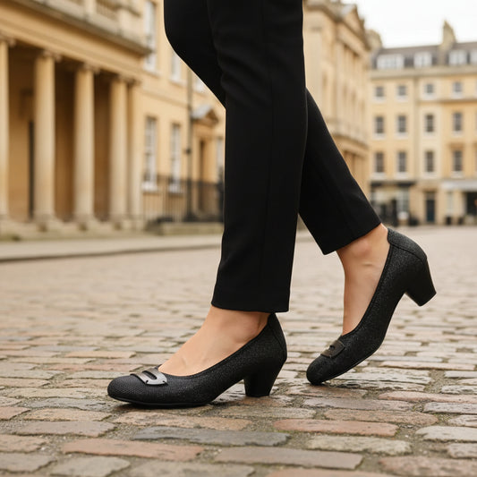 Plateau - Black- Last pairs 40 & 42 - Chanii B
