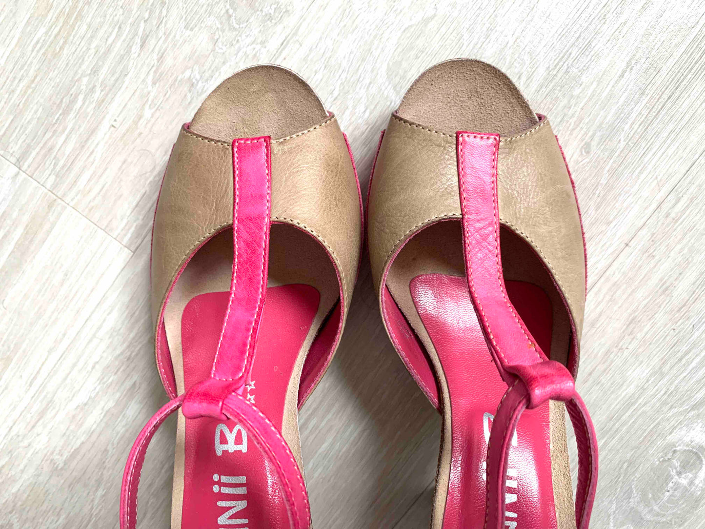 Soliel Natural/Pink- Last pairs 35 and 37